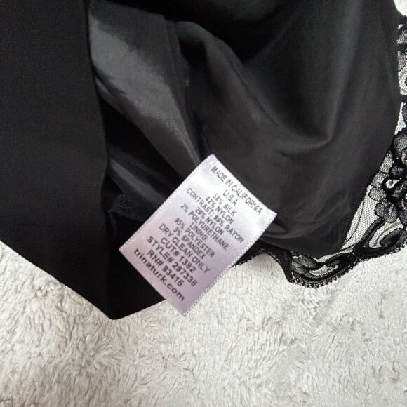 Trina Turk Women's Sleeveless Ruffle Sheath Dress Size 6 Black Abstract Multi - Picture 4 of 10